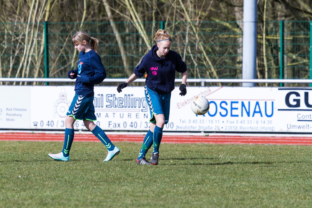 Bild 54 - B-Juniorinnen VfL Oldesloe - Krummesser SV _ Ergebnis: 4:0